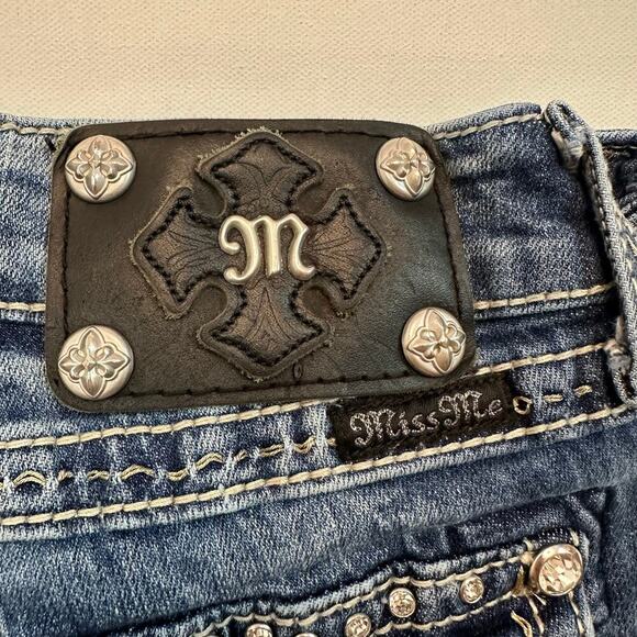 Miss Me Boyfriend Cargo JB5078P6 Denim Jeans with Flap Pockets - Picture 2 of 12